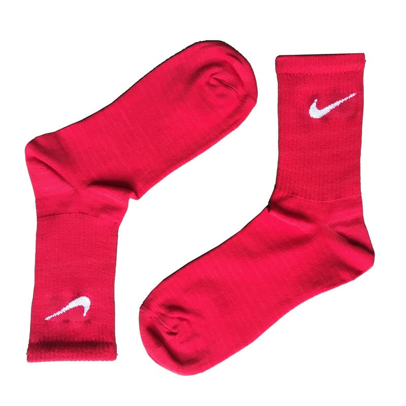 تصویر 1 از جوراب ورزشی قرمز طراحی جذاب